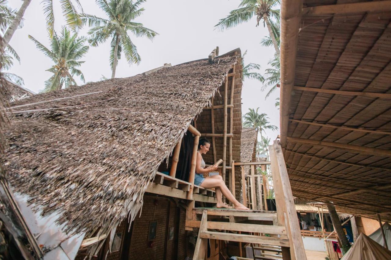 Mad Monkey Hostel Nacpan Beach (Adults Only) Ель-Нідо Екстер'єр фото