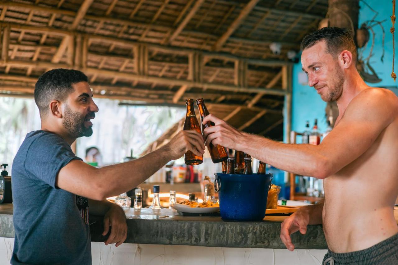 Mad Monkey Hostel Nacpan Beach (Adults Only) Ель-Нідо Екстер'єр фото