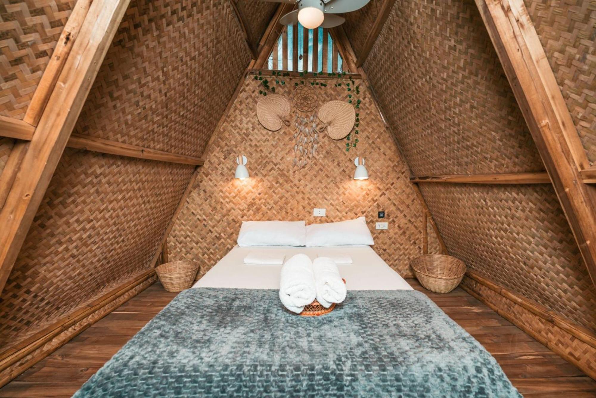 Mad Monkey Hostel Nacpan Beach (Adults Only) Ель-Нідо Екстер'єр фото