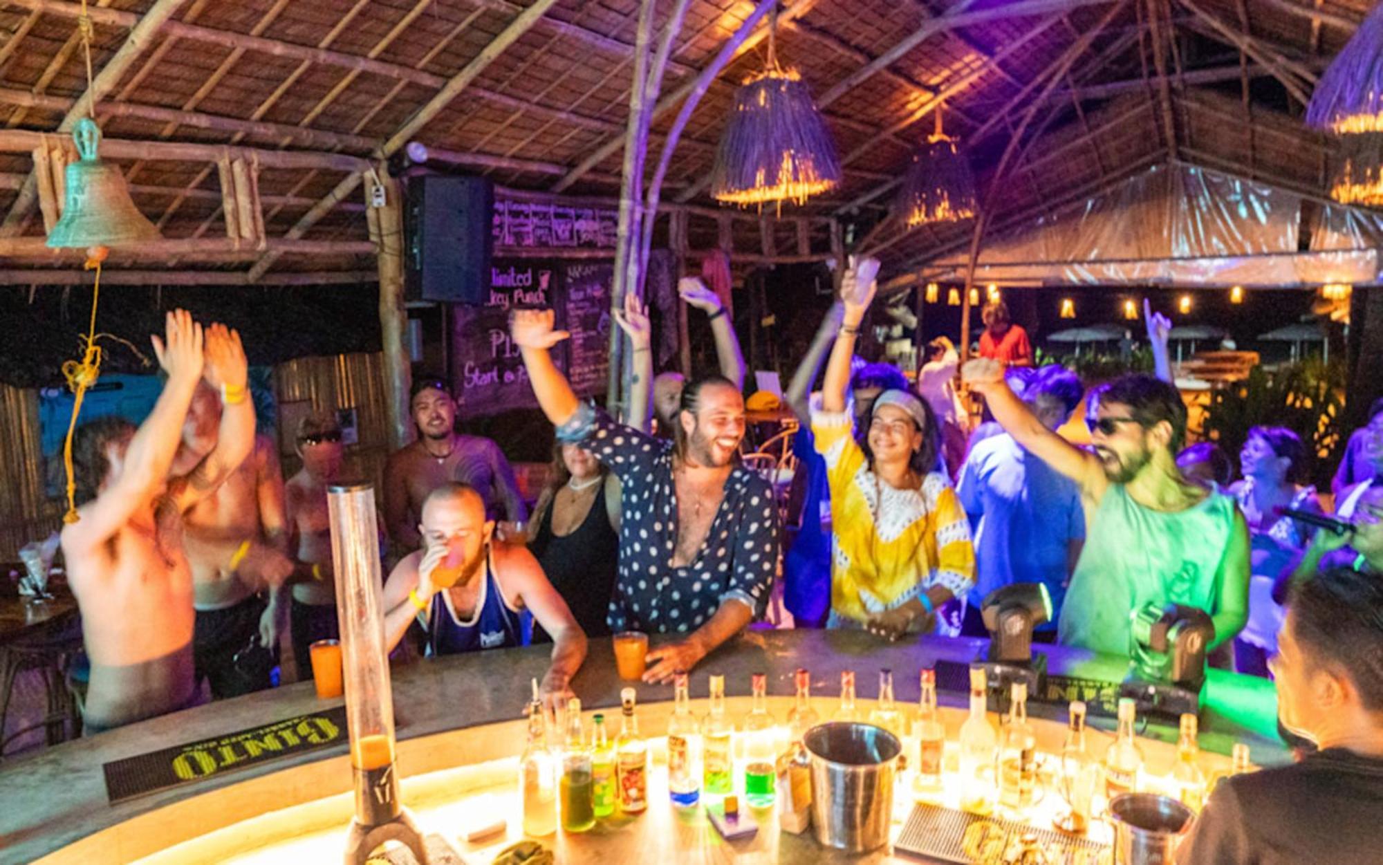 Mad Monkey Hostel Nacpan Beach (Adults Only) Ель-Нідо Екстер'єр фото